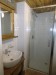 Dvoulůžkový pokoj s výhledem do zahrady-koupelna, WC.